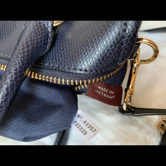 Coach mini crossbody - Picture 6 of 12